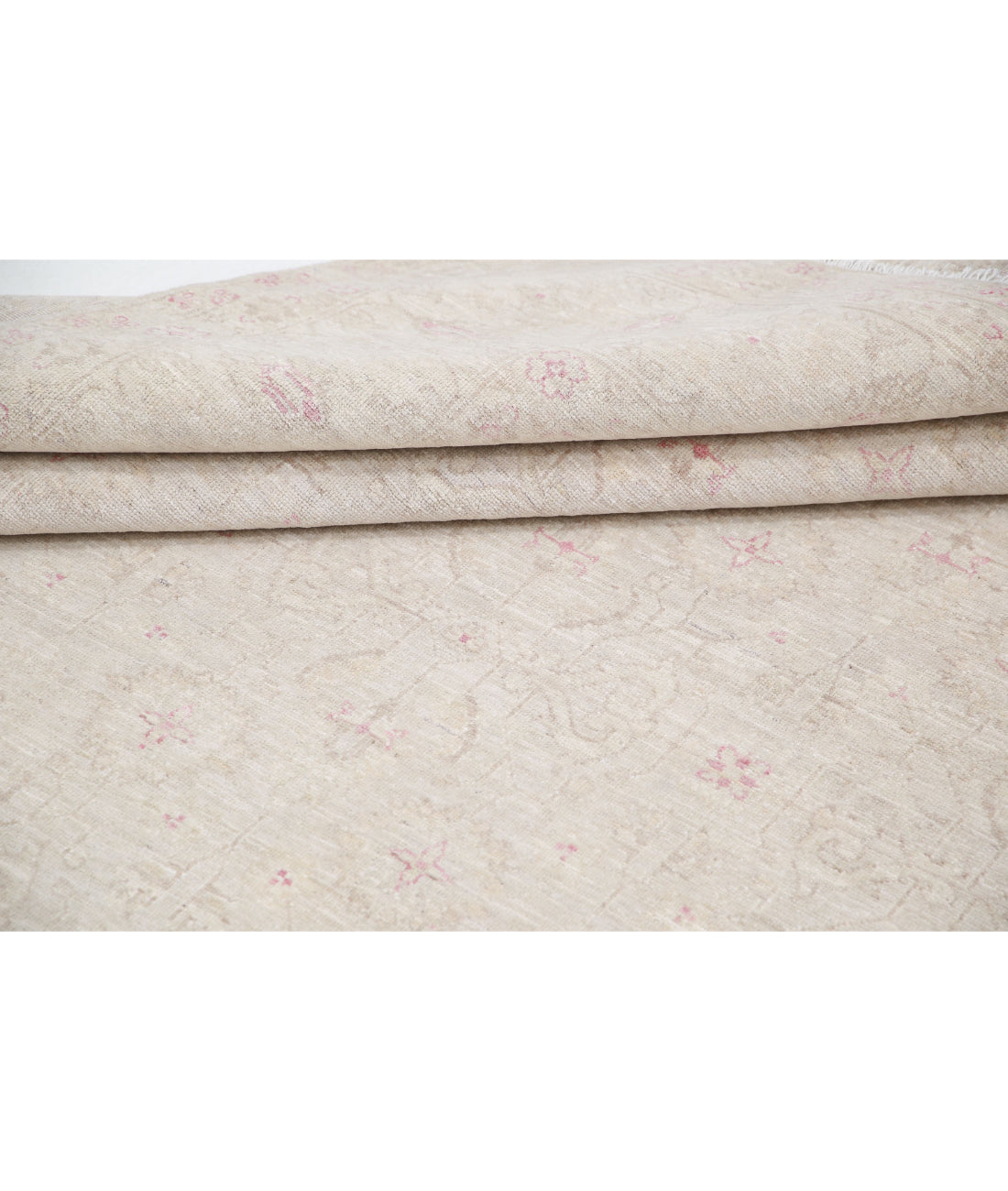 Serenity 8'3'' X 10'0'' Hand-Knotted Wool Rug 8'3'' x 10'0'' (248 X 300) / Ivory / Pink