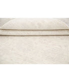 Serenity 6'2'' X 8'9'' Hand-Knotted Wool Rug 6'2'' x 8'9'' (185 X 263) / Ivory / Grey