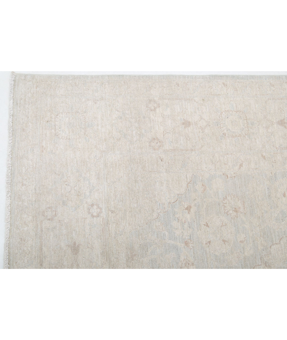 Serenity 7'10'' X 9'10'' Hand-Knotted Wool Rug 7'10'' x 9'10'' (235 X 295) / Ivory / Grey