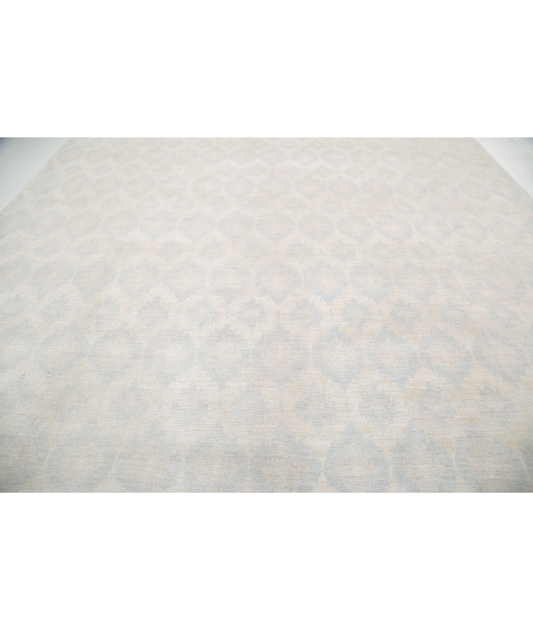 Artemix 12'6'' X 17'1'' Hand-Knotted Wool Rug 12'6'' x 17'1'' (375 X 513) / Ivory / Ivory