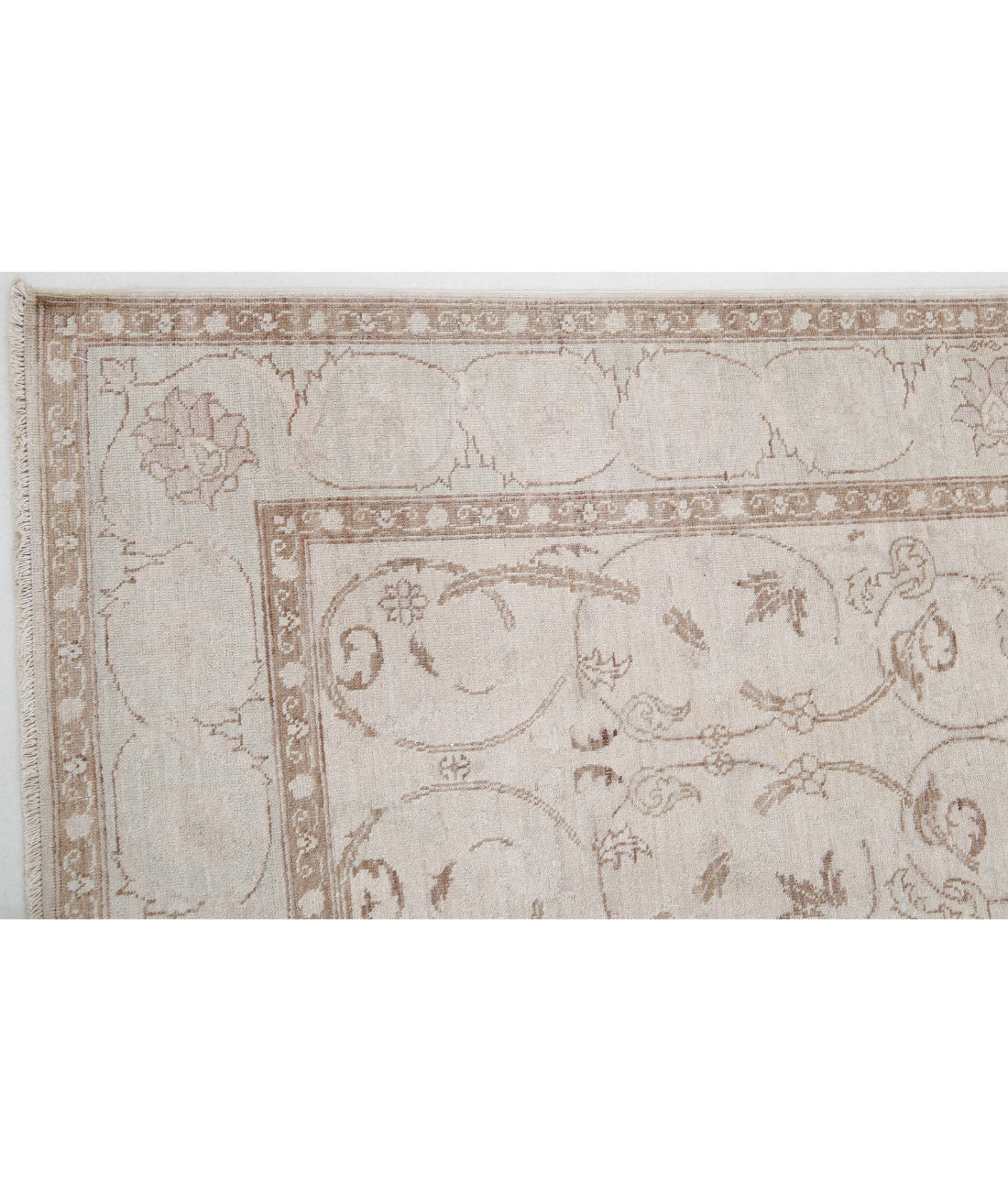 Serenity 4'3'' X 5'11'' Hand-Knotted Wool Rug 4'3'' x 5'11'' (128 X 178) / Ivory / Brown