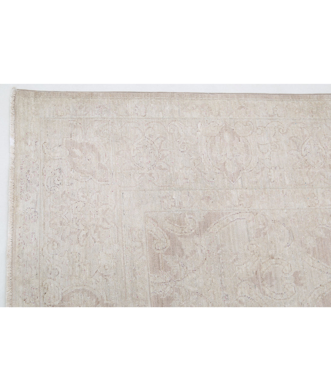 Serenity 7'9'' X 9'6'' Hand-Knotted Wool Rug 7'9'' x 9'6'' (233 X 285) / Ivory / Taupe