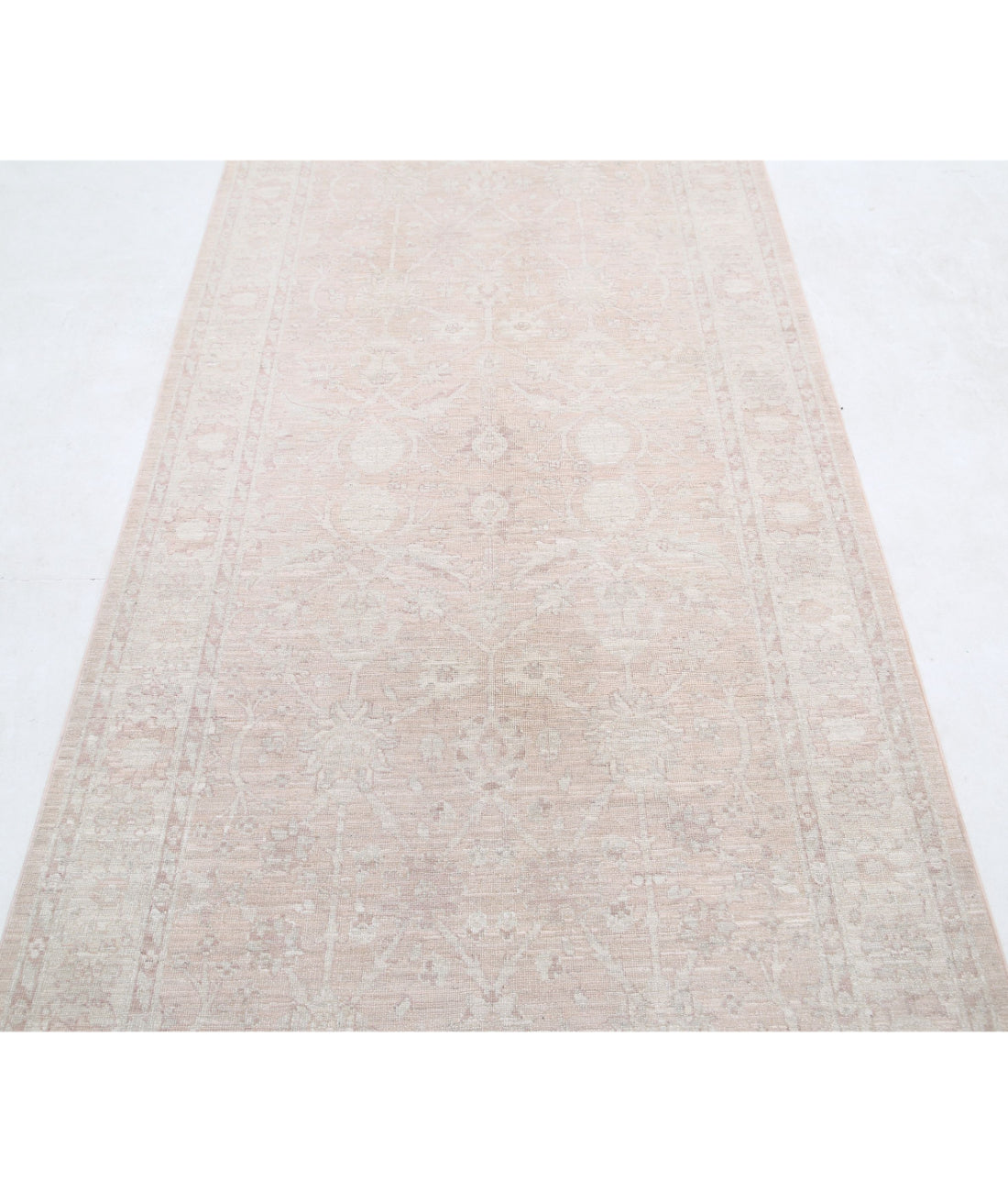 Serenity 3'7'' X 10'1'' Hand-Knotted Wool Rug 3'7'' x 10'1'' (108 X 303) / Ivory / Pink