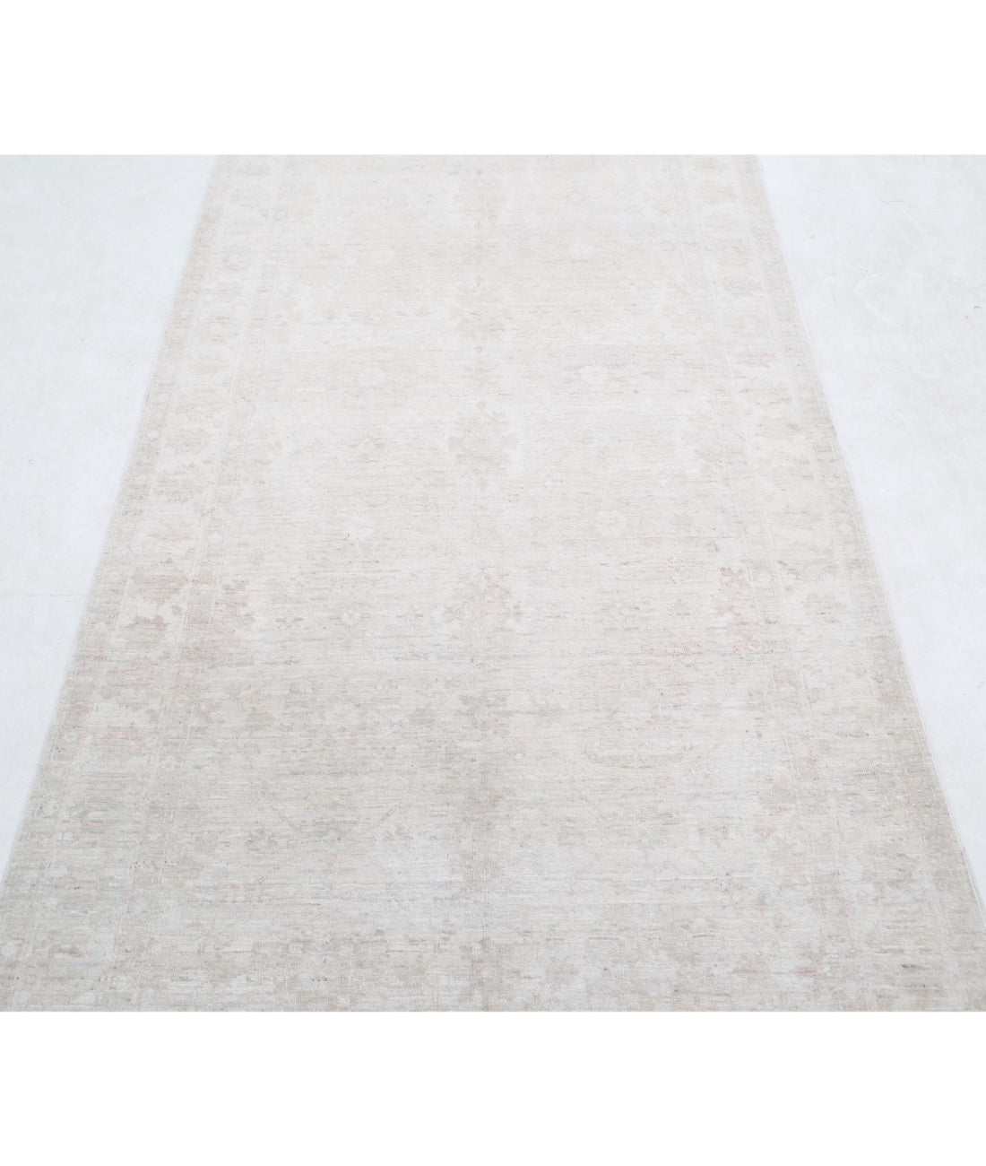 Serenity 3'10'' X 10'6'' Hand-Knotted Wool Rug 3'10'' x 10'6'' (115 X 315) / Grey / Ivory