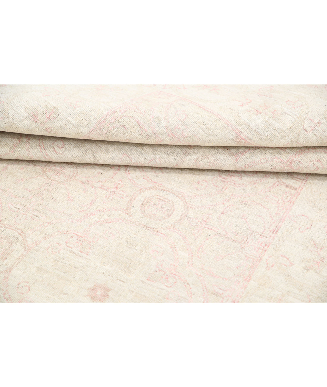 Serenity 3'11'' X 11'0'' Hand-Knotted Wool Rug 3'11'' x 11'0'' (118 X 330) / Ivory / Pink