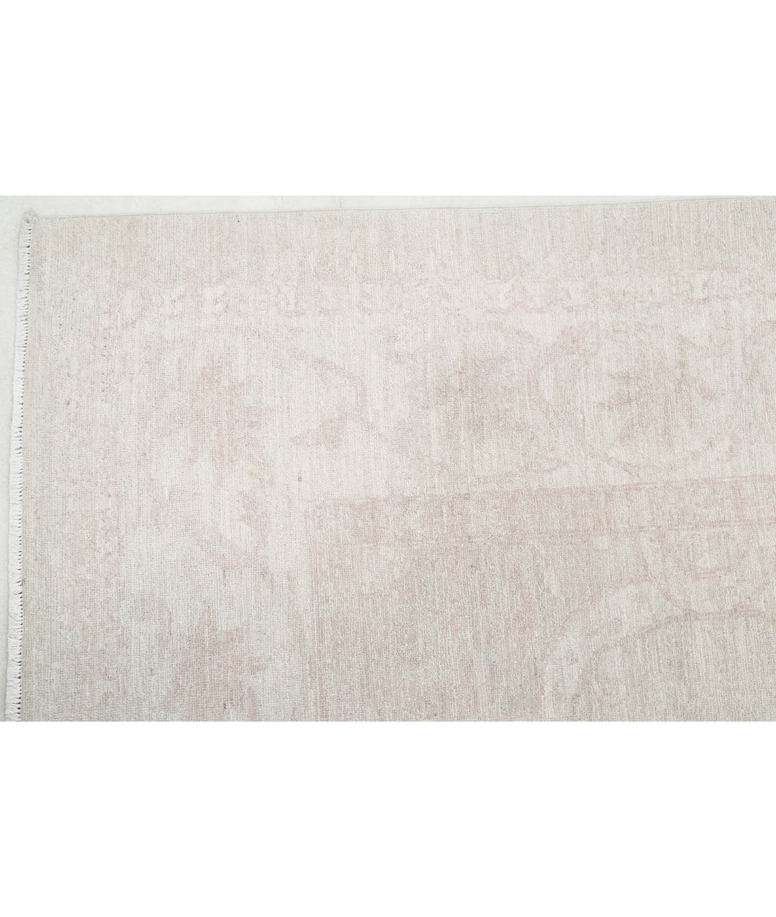 Serenity 5'3'' X 9'9'' Hand-Knotted Wool Rug 5'3'' x 9'9'' (158 X 293) / Taupe / Ivory