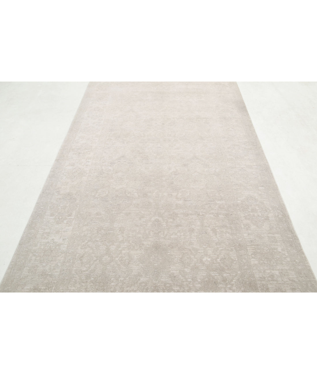 Serenity 4'9'' X 14'2'' Hand-Knotted Wool Rug 4'9'' x 14'2'' (143 X 425) / Ivory / Grey