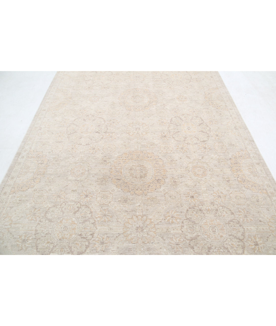 Serenity 6'0'' X 11'6'' Hand-Knotted Wool Rug 6'0'' x 11'6'' (180 X 345) / Ivory / Grey