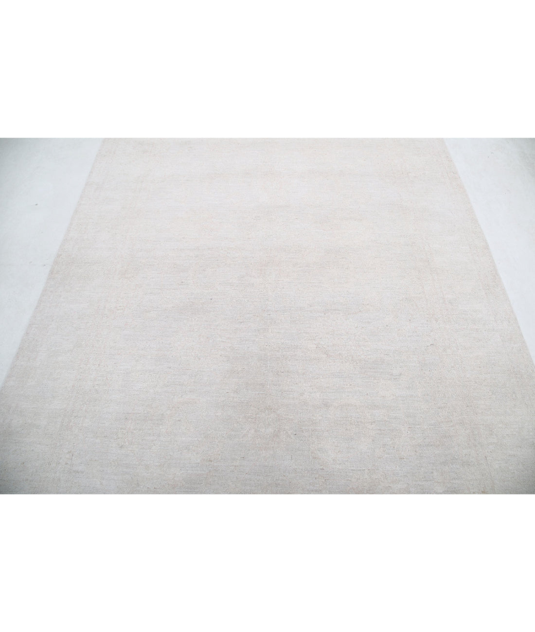 Serenity 5'7'' X 8'9'' Hand-Knotted Wool Rug 5'7'' x 8'9'' (168 X 263) / Ivory / Grey