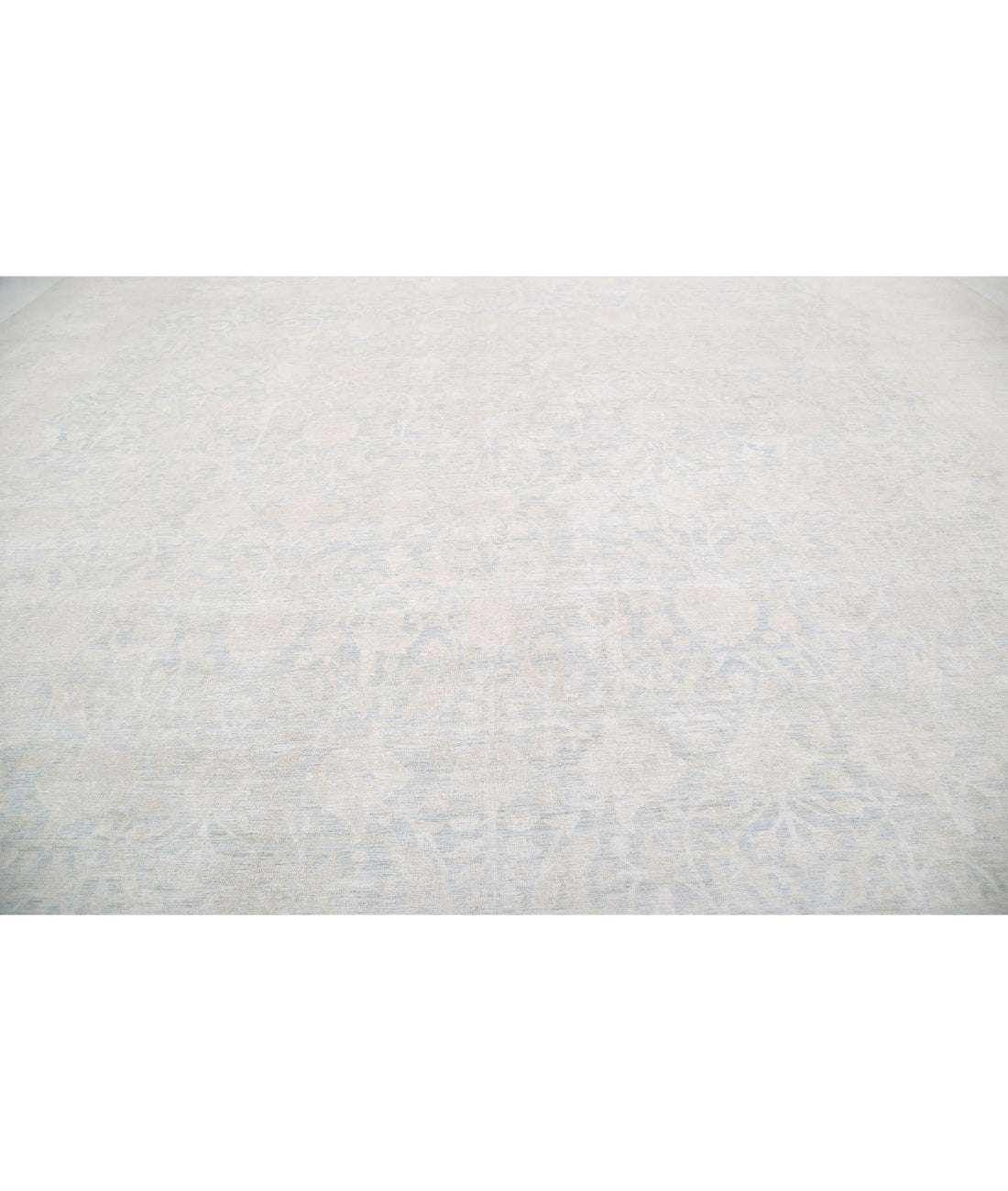 Serenity 17'10'' X 25'1'' Hand-Knotted Wool Rug 17'10'' x 25'1'' (535 X 753) / Blue / Ivory