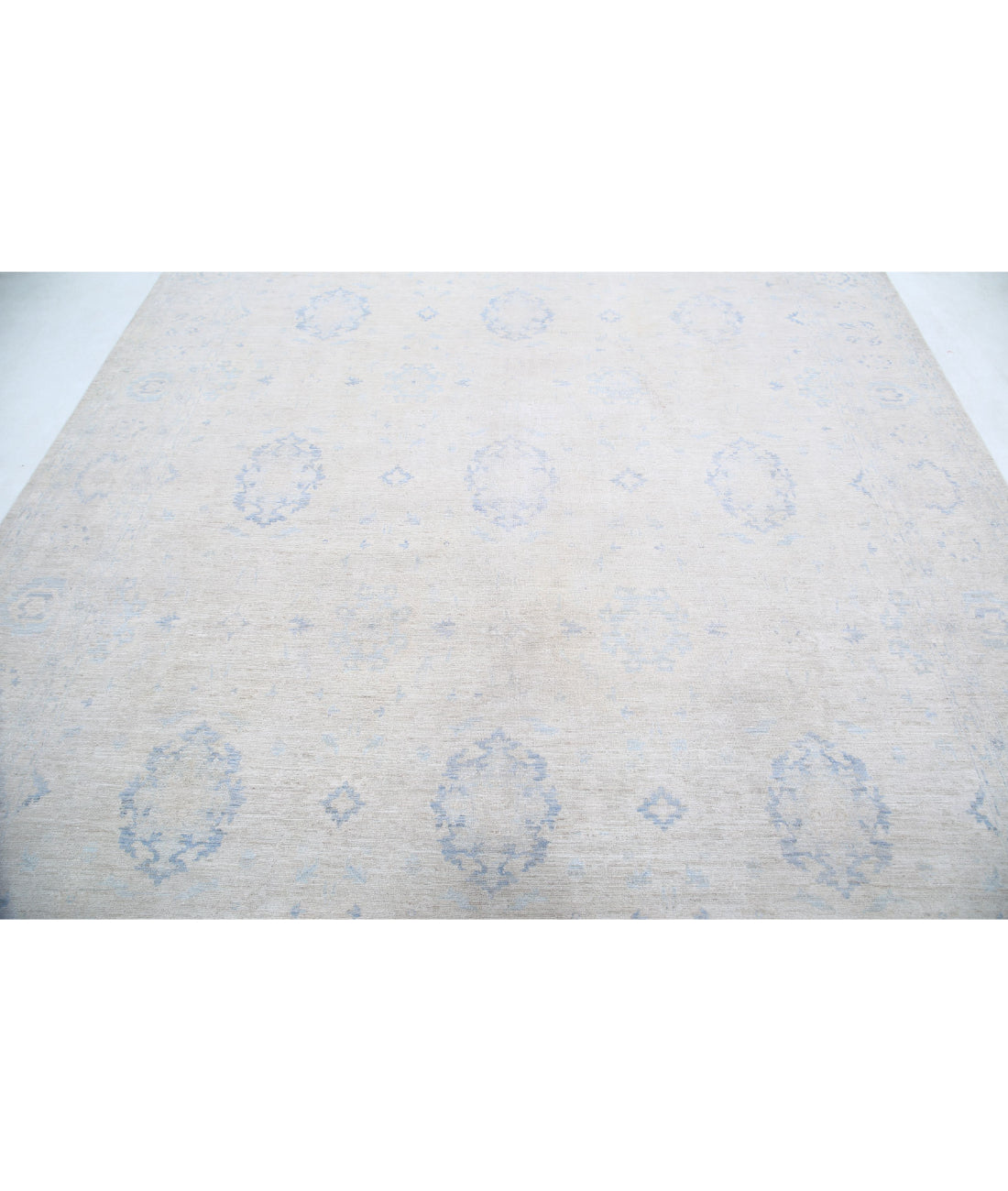 Serenity 8'1'' X 9'8'' Hand-Knotted Wool Rug 8'1'' x 9'8'' (243 X 290) / Ivory / Ivory