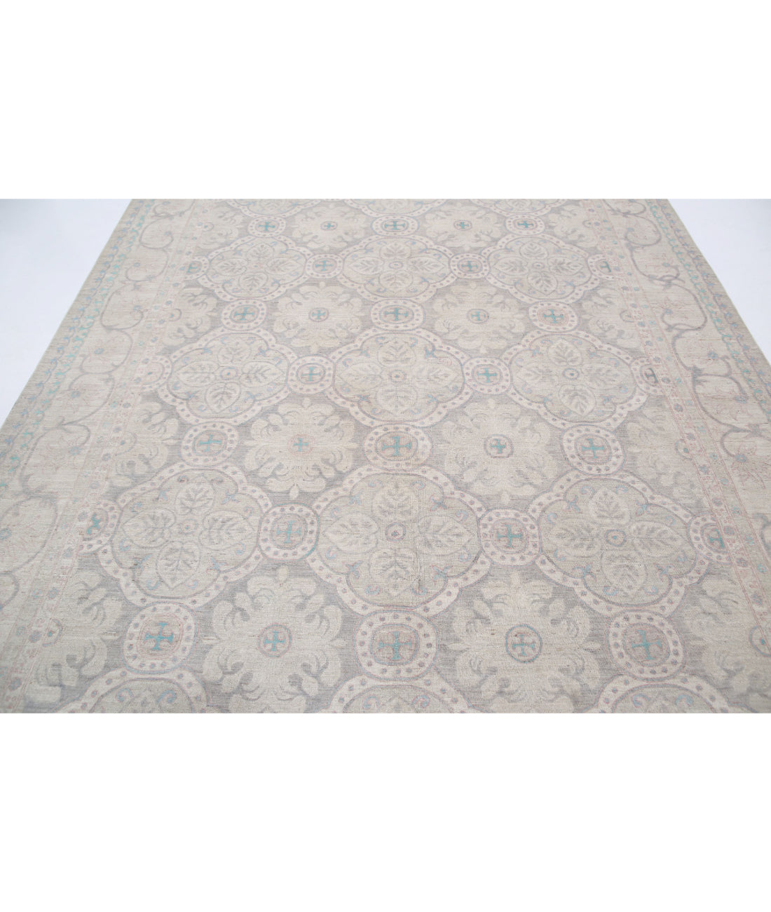 Serenity 7'10'' X 10'0'' Hand-Knotted Wool Rug 7'10'' x 10'0'' (235 X 300) / Ivory / Lilac