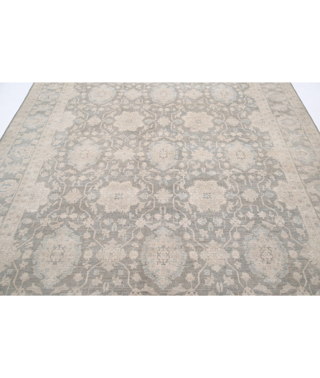 Serenity 7'9'' X 10'1'' Hand-Knotted Wool Rug 7'9'' x 10'1'' (233 X 303) / Grey / Ivory