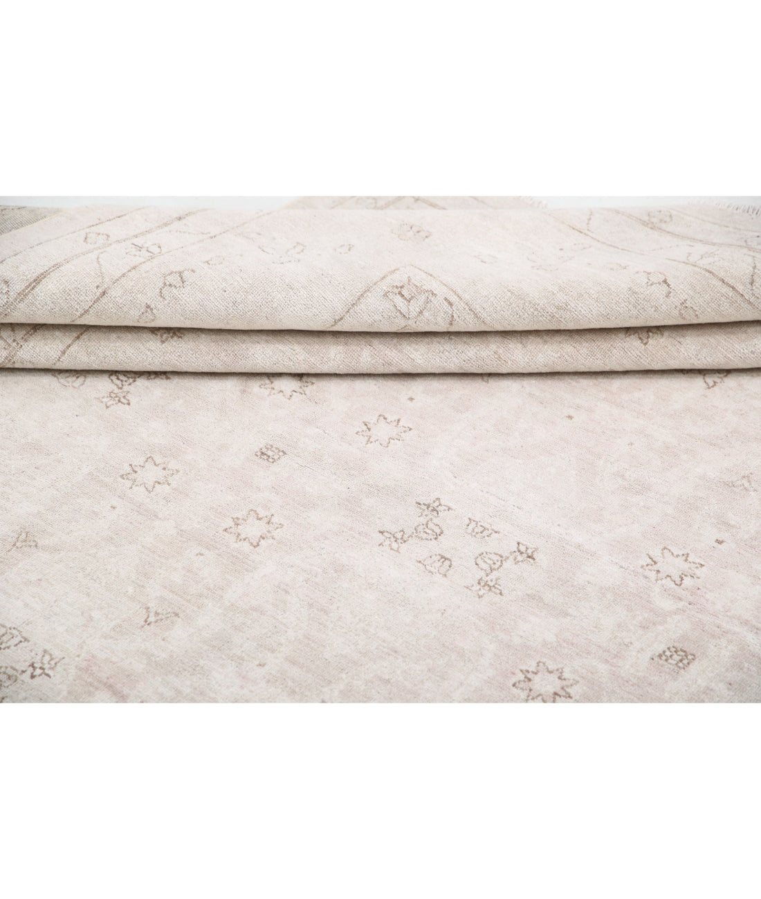 Serenity 9'8'' X 13'9'' Hand-Knotted Wool Rug 9'8'' x 13'9'' (290 X 413) / Ivory / Ivory