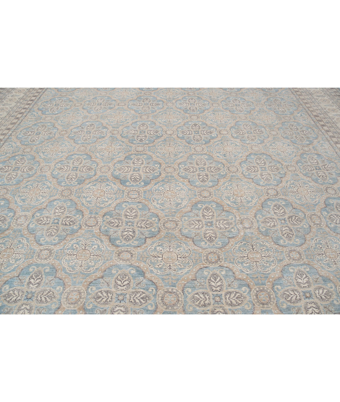 Serenity 13'11'' X 17'11'' Hand-Knotted Wool Rug 13'11'' x 17'11'' (418 X 538) / Blue / Ivory