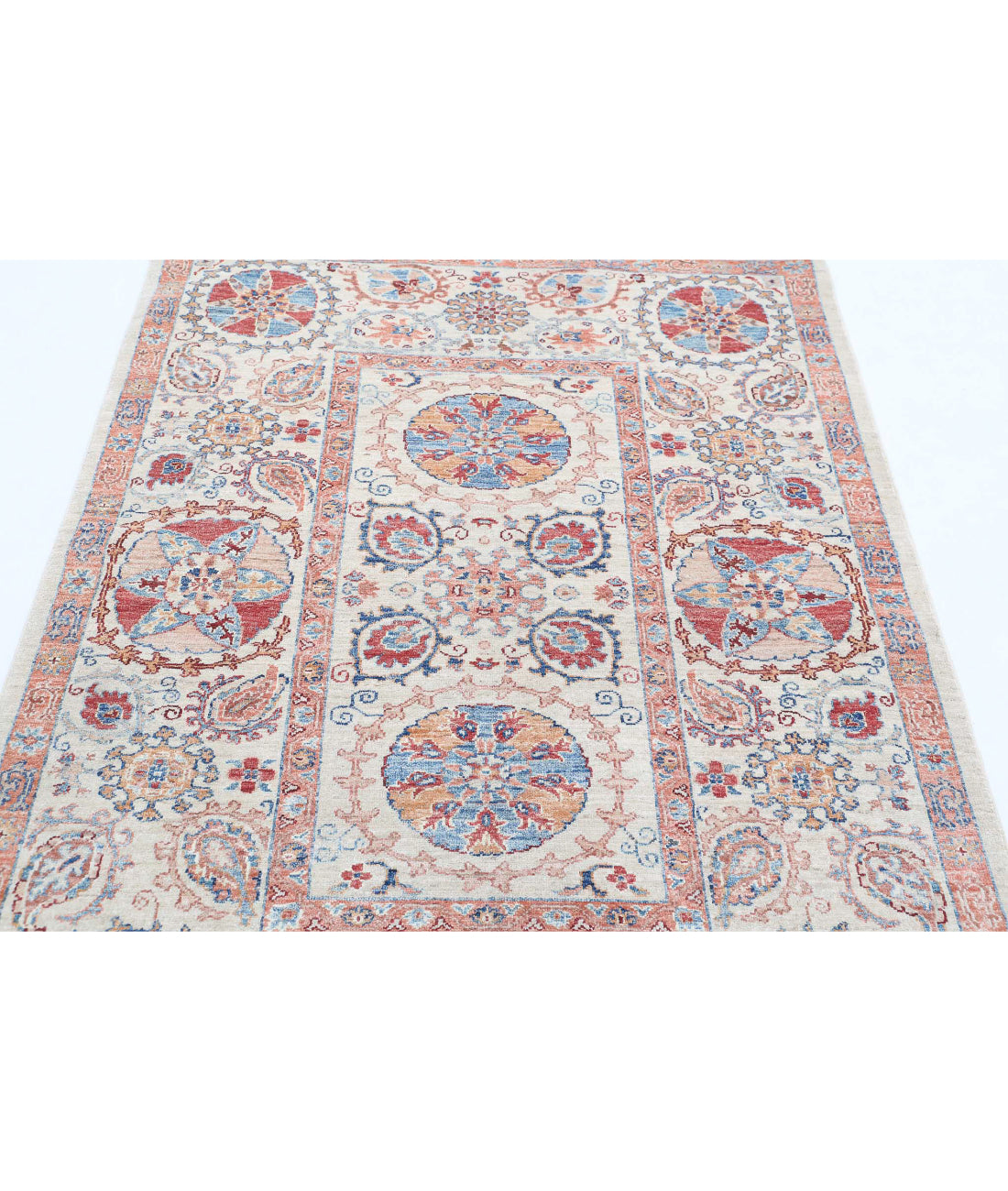 Suzani 4'0'' X 5'8'' Hand-Knotted Wool Rug 4'0'' x 5'8'' (120 X 170) / Ivory / Blue