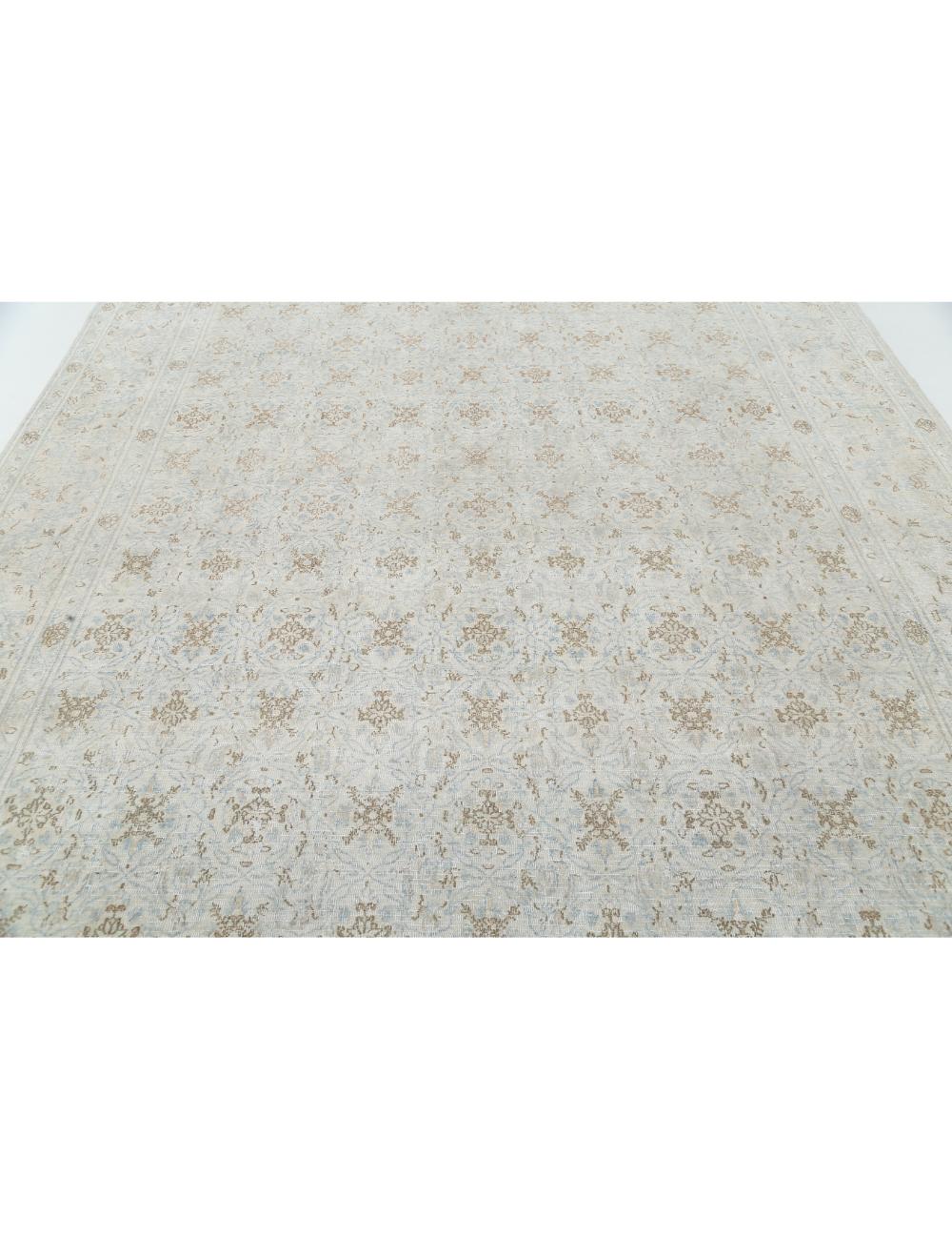 Tabriz 8' 9" X 12' 1" Hand-Knotted Wool Rug 8' 9" X 12' 1" (267 X 368) / Ivory / Blue