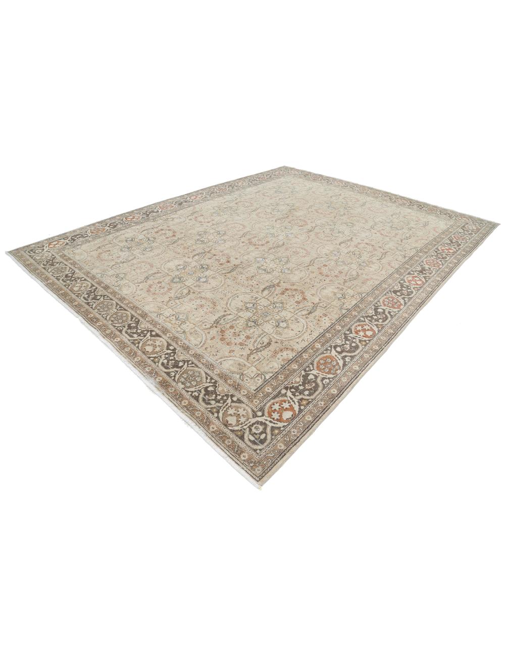 Tabriz 9' 11" X 12' 9" Hand-Knotted Wool Rug 9' 11" X 12' 9" (302 X 389) / Taupe / Brown