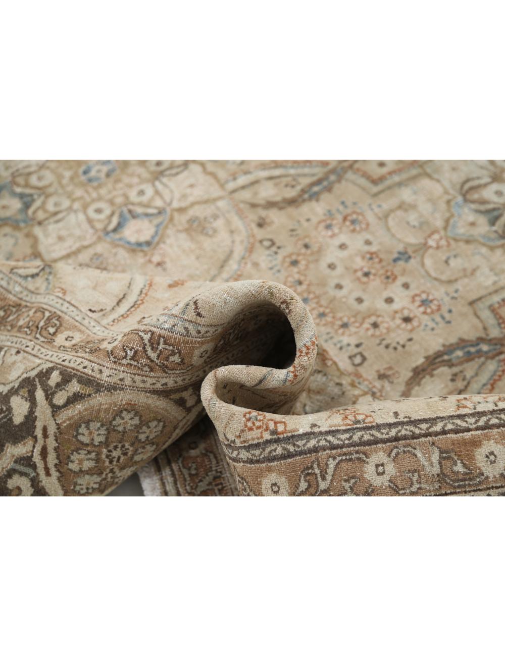 Tabriz 9' 11" X 12' 9" Hand-Knotted Wool Rug 9' 11" X 12' 9" (302 X 389) / Taupe / Brown