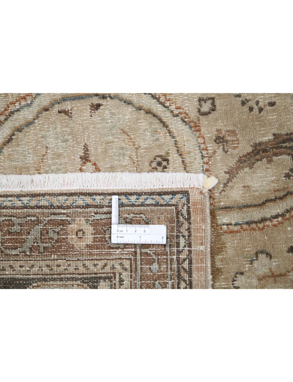 Tabriz 9' 11" X 12' 9" Hand-Knotted Wool Rug 9' 11" X 12' 9" (302 X 389) / Taupe / Brown