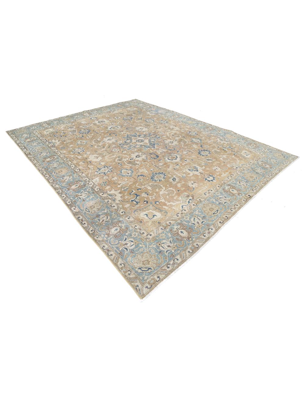 Tabriz 9' 4" X 11' 9" Hand-Knotted Wool Rug 9' 4" X 11' 9" (284 X 358) / Tan / Blue