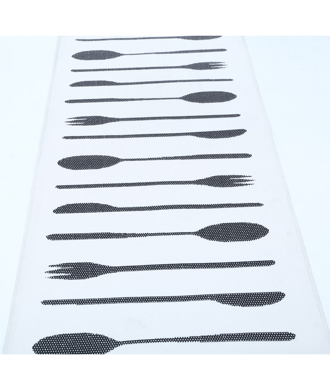 Vista 2'7'' X 6'7'' Power-Loomed Wool Rug 2'7'' x 6'7'' (78 X 198) / White / N/A