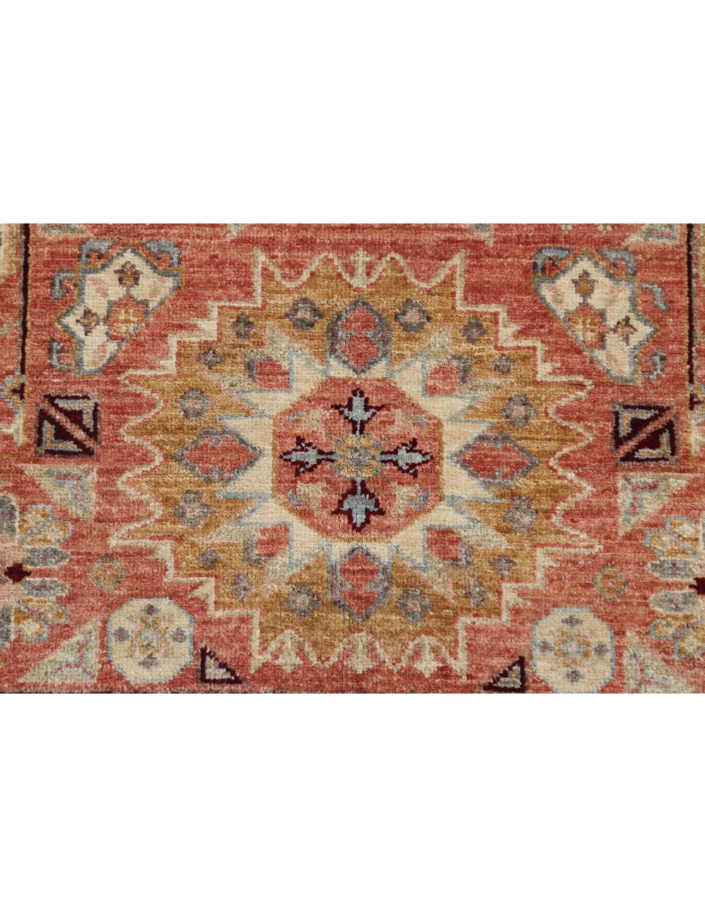 Ziegler 4' 11" X 6' 9" Hand-Knotted Wool Rug 4' 11" X 6' 9" (150 X 206) / Ivory / Red