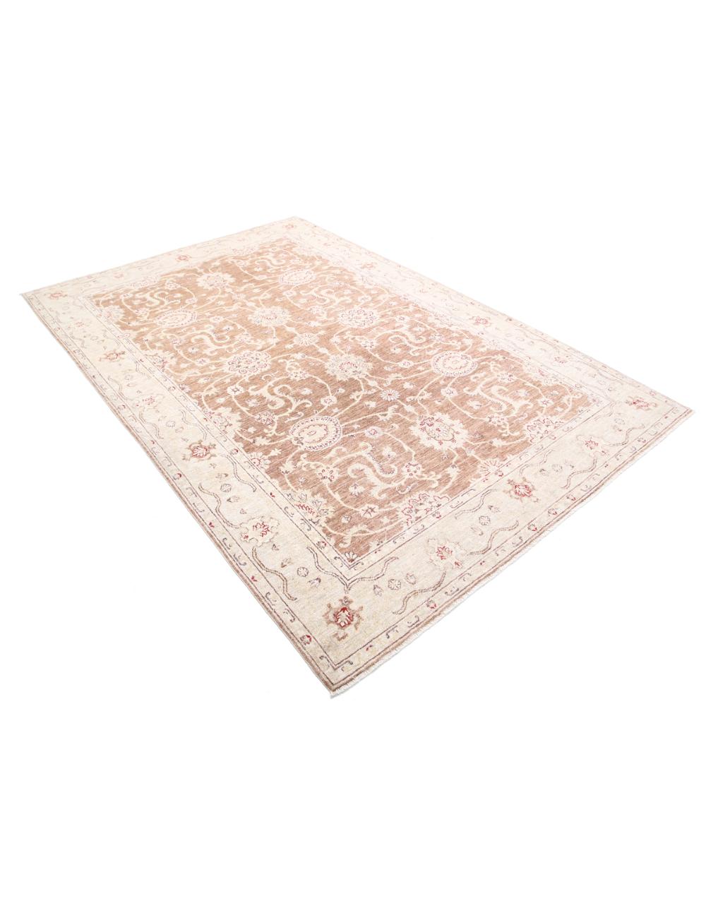 Ziegler 6' 0" X 8' 9" Hand-Knotted Wool Rug 6' 0" X 8' 9" (183 X 267) / Taupe / Ivory