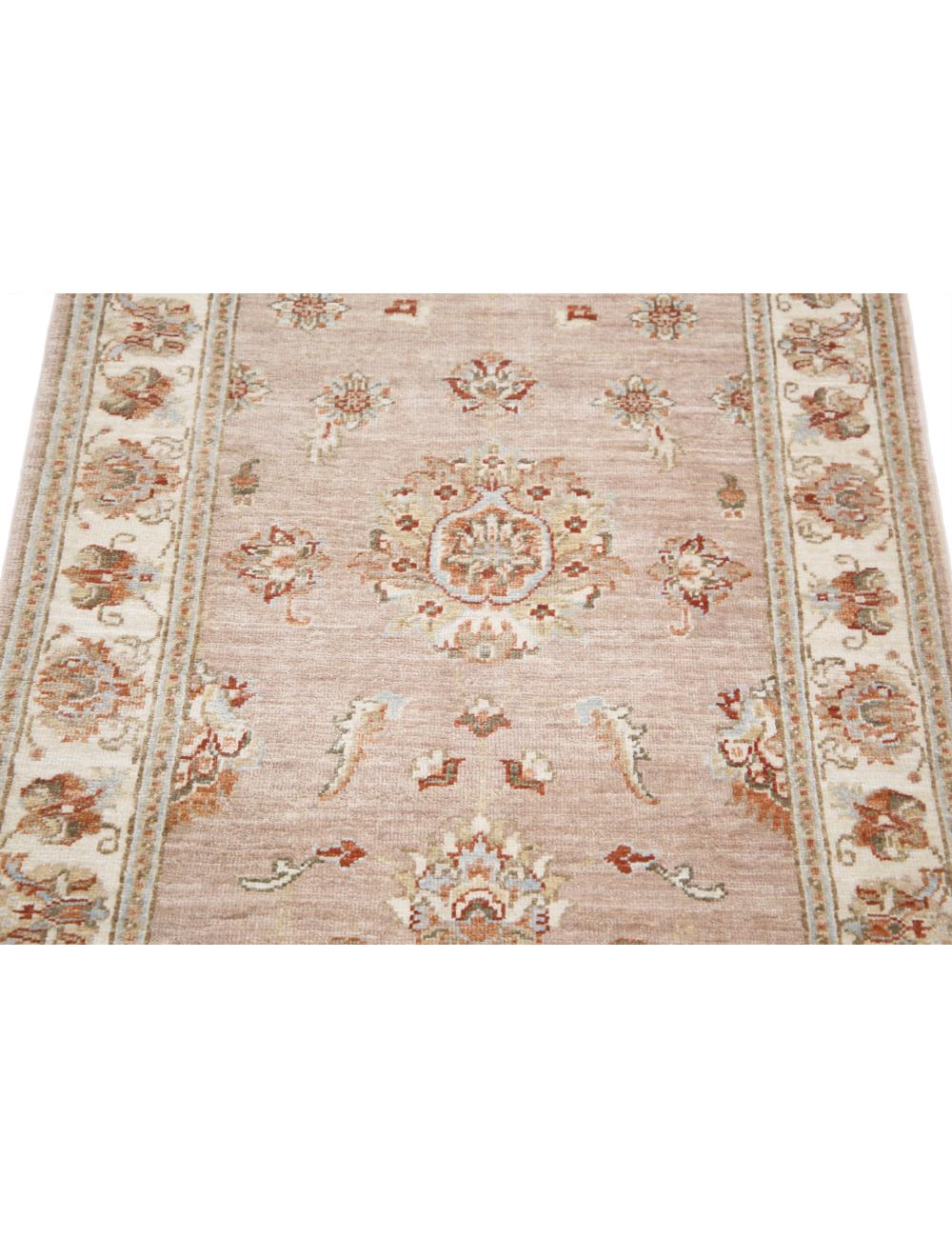 Ziegler 2' 8" X 3' 9" Hand-Knotted Wool Rug 2' 8" X 3' 9" (81 X 114) / Pink / Ivory