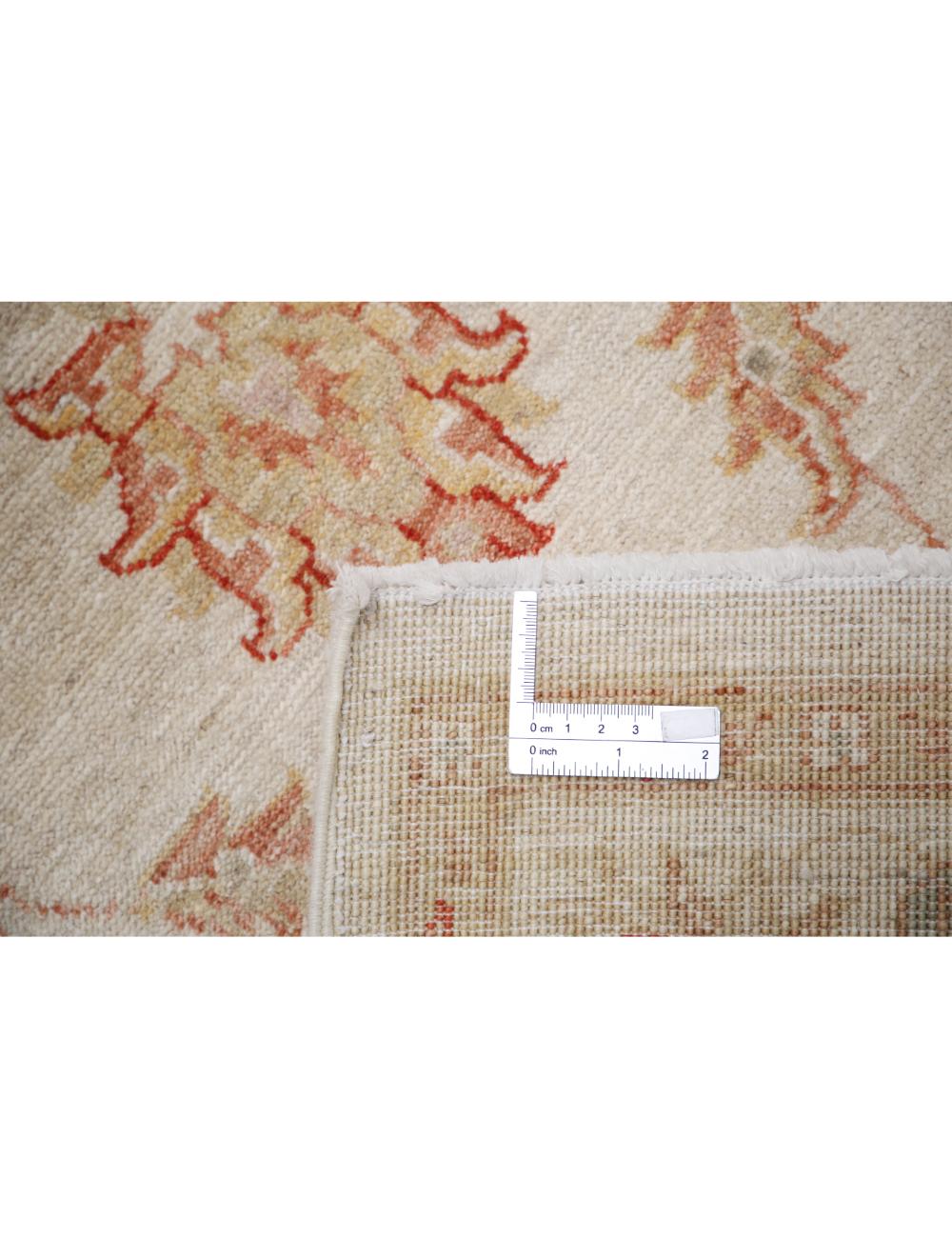 Ziegler 2' 8" X 3' 10" Hand-Knotted Wool Rug 2' 8" X 3' 10" (81 X 117) / Ivory / Red