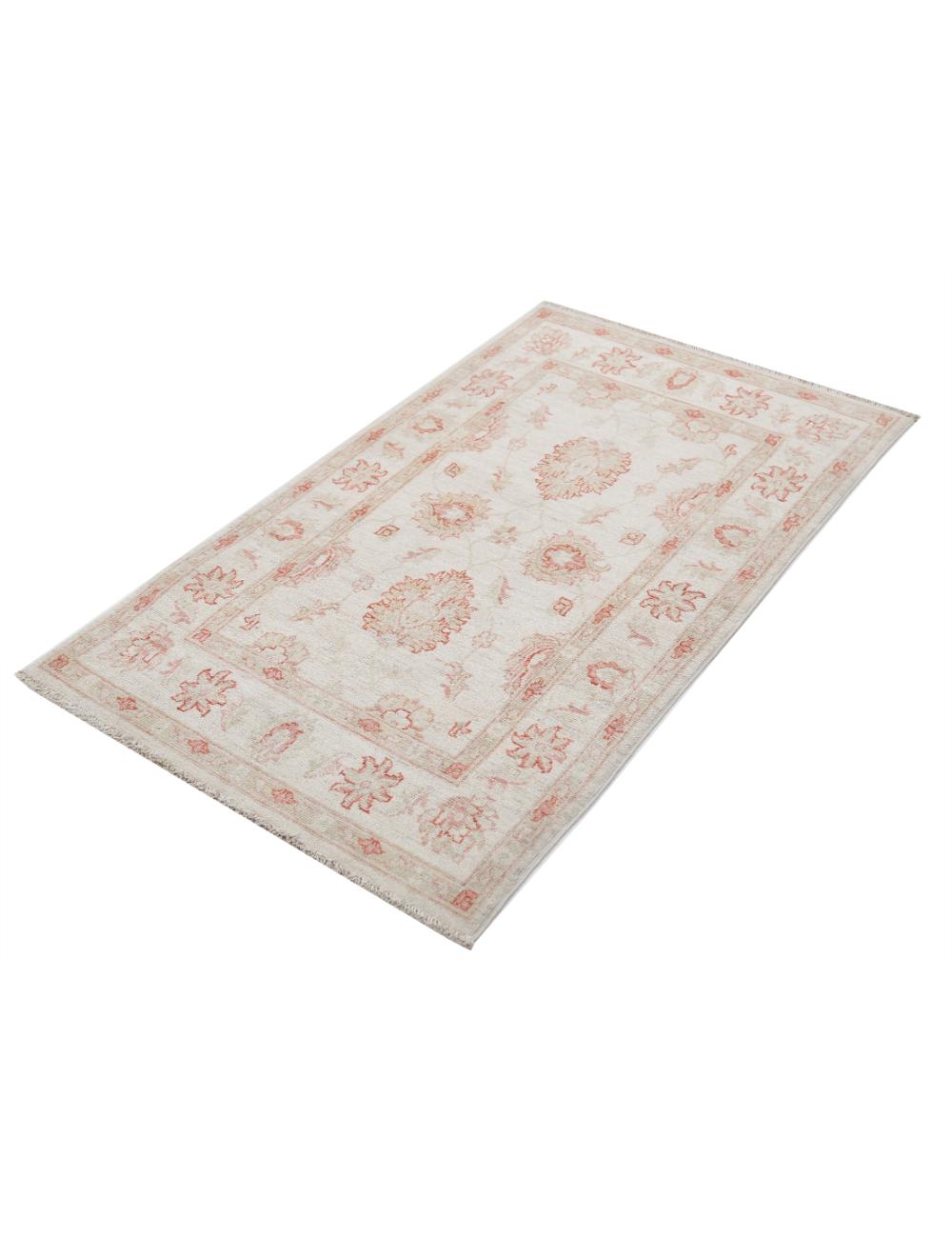 Ziegler 2' 7" X 4' 3" Hand-Knotted Wool Rug 2' 7" X 4' 3" (79 X 130) / Ivory / Red