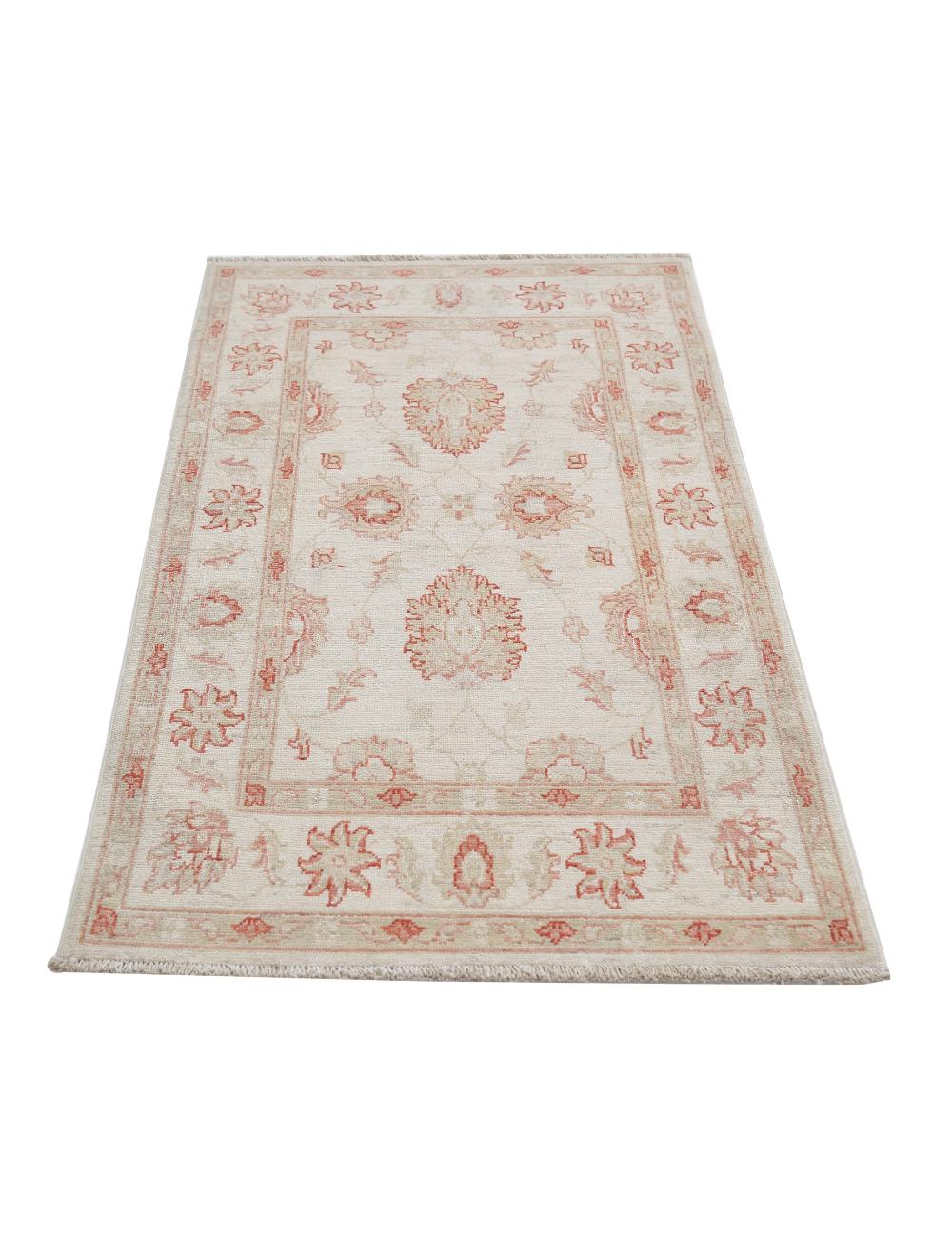 Ziegler 2' 7" X 4' 3" Hand-Knotted Wool Rug 2' 7" X 4' 3" (79 X 130) / Ivory / Red