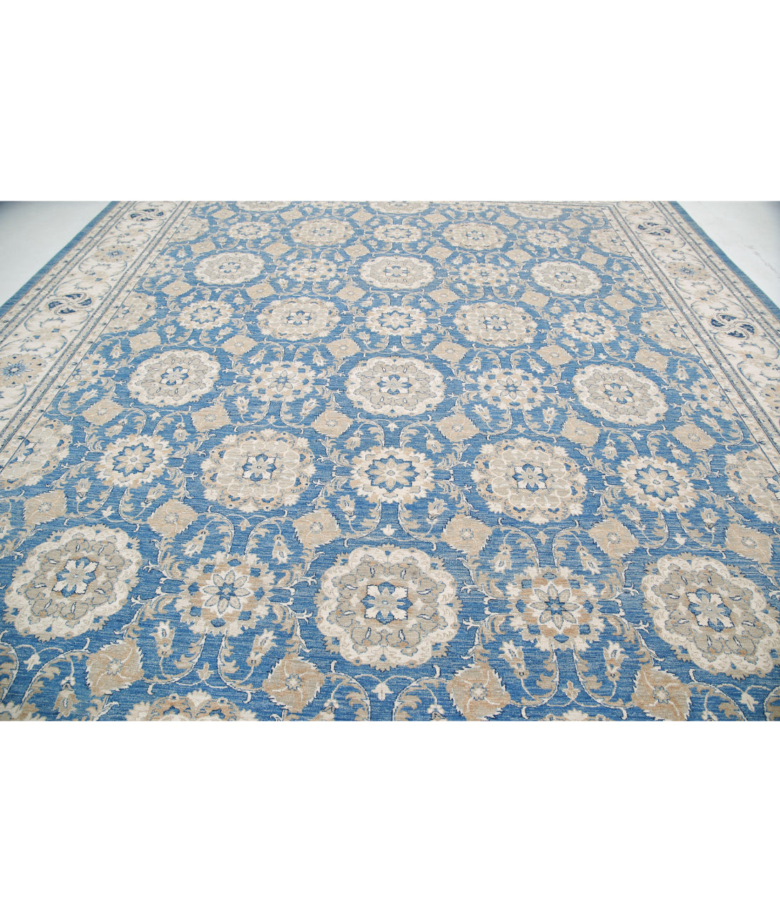 Ziegler 13'3'' X 16'9'' Hand-Knotted Wool Rug 13'3'' x 16'9'' (398 X 503) / Blue / Ivory