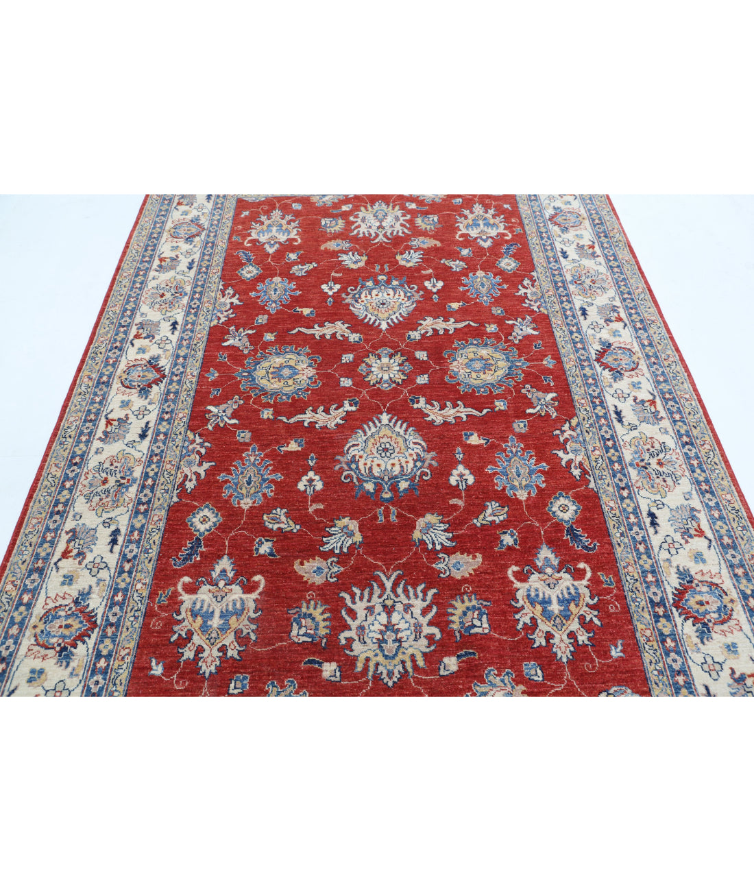 Ziegler 5'5'' X 7'11'' Hand-Knotted Wool Rug 5'5'' x 7'11'' (163 X 238) / Red / Ivory