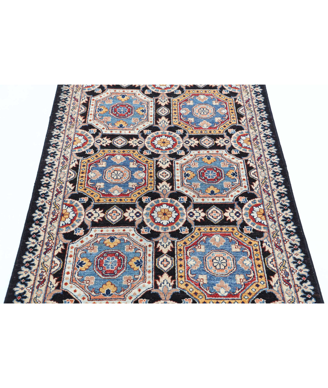 Ziegler 3'2'' X 4'8'' Hand-Knotted Wool Rug 3'2'' x 4'8'' (95 X 140) / Black / Ivory