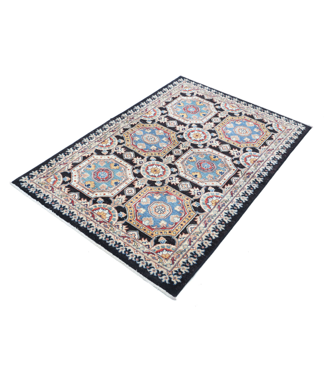 Ziegler 3'3'' X 4'8'' Hand-Knotted Wool Rug 3'3'' x 4'8'' (98 X 140) / Black / Ivory