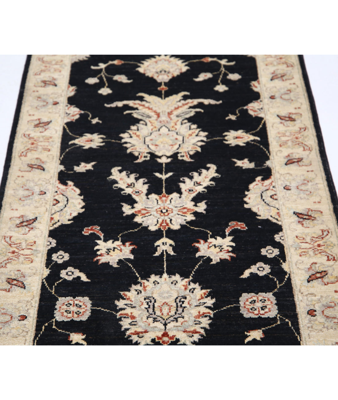 Ziegler 2'6'' X 6'9'' Hand-Knotted Wool Rug 2'6'' x 6'9'' (75 X 203) / Black / Ivory