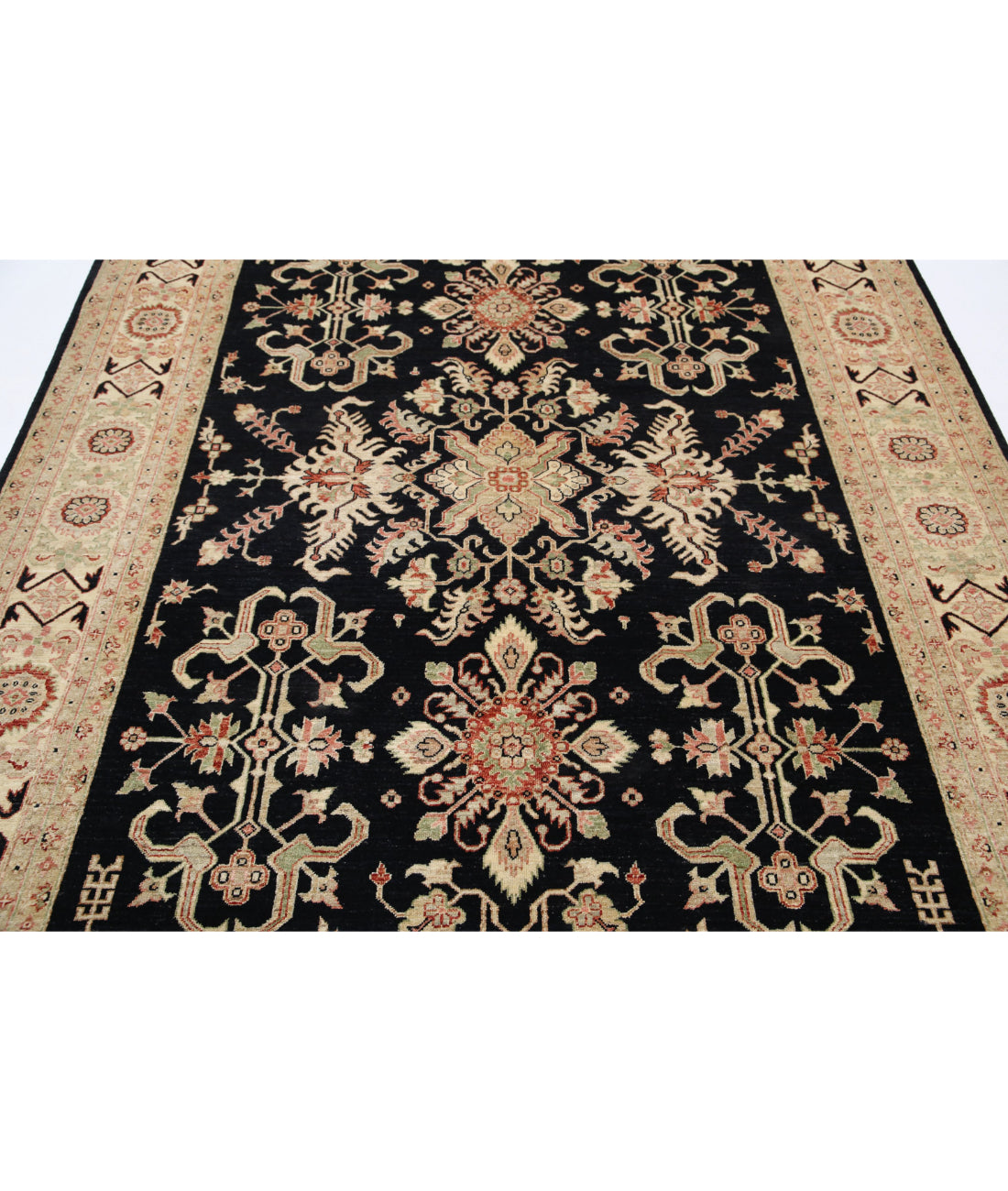 Ziegler 6'7'' X 9'9'' Hand-Knotted Wool Rug 6'7'' x 9'9'' (198 X 293) / Black / Ivory