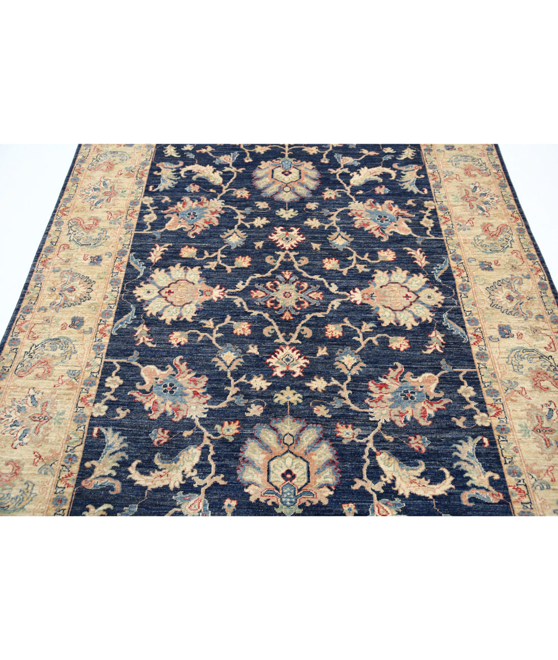 Ziegler 5'9'' X 7'6'' Hand-Knotted Wool Rug 5'9'' x 7'6'' (173 X 225) / Black / Ivory