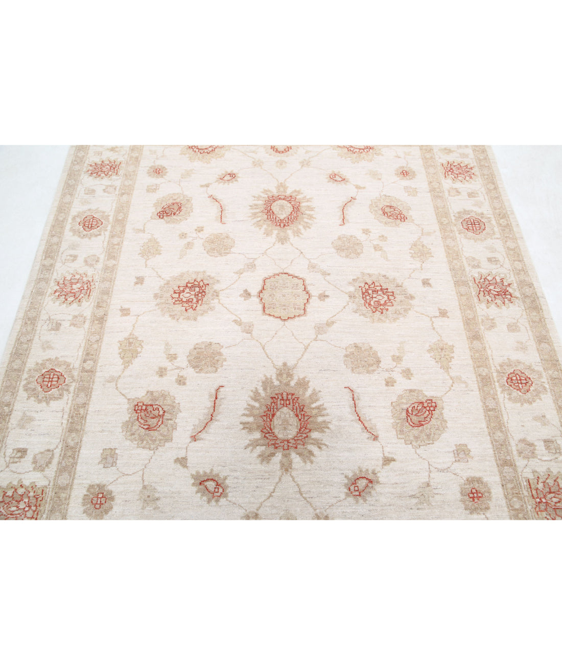 Ziegler 4'11'' X 6'2'' Hand-Knotted Wool Rug 4'11'' x 6'2'' (148 X 185) / Ivory / Ivory