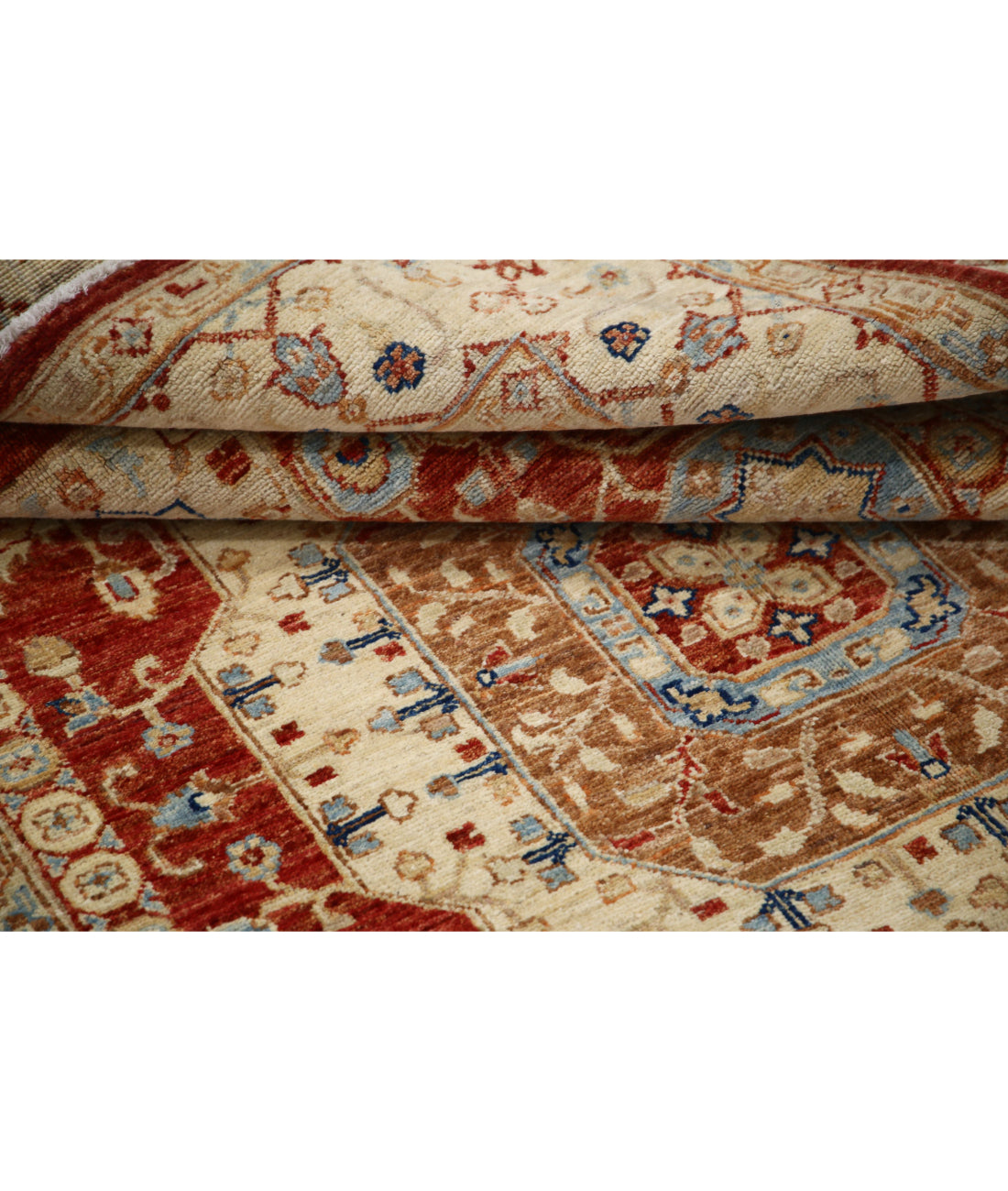 Ziegler 4'7'' X 7'0'' Hand-Knotted Wool Rug 4'7'' x 7'0'' (138 X 210) / Red / Ivory