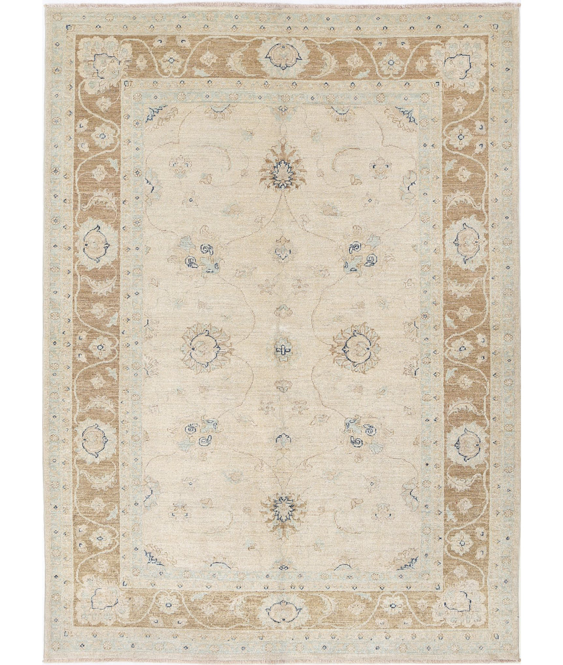 Serenity 5'5'' X 7'5'' Hand-Knotted Wool Rug 5'5'' x 7'5'' (163 X 223) / Ivory / Brown