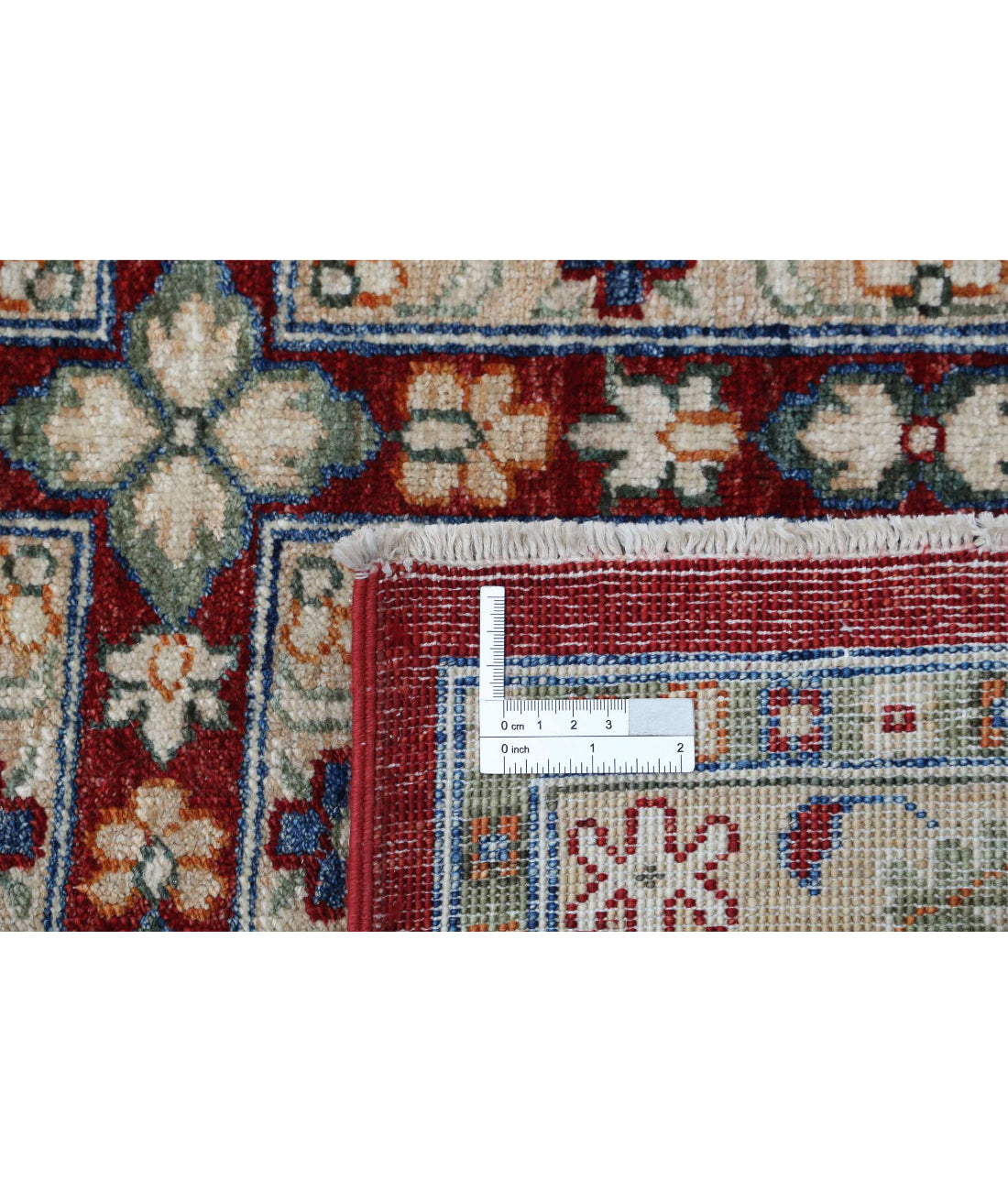 Bakhtiari 4'6'' X 6'4'' Hand-Knotted Wool Rug 4'6'' x 6'4'' (135 X 190) / Red / Ivory