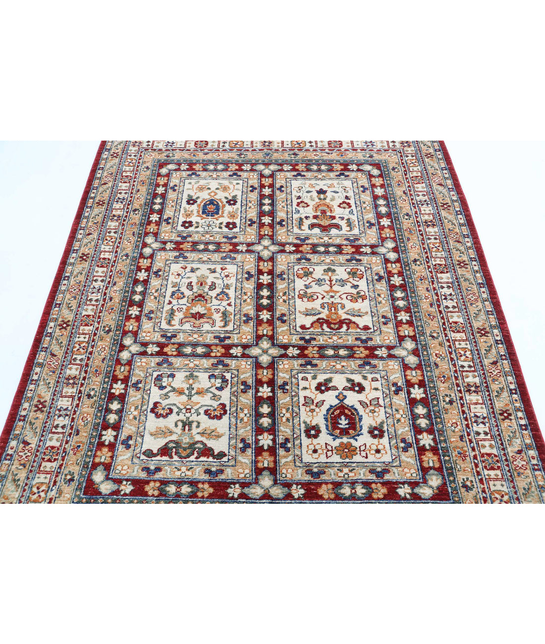 Bakhtiari 4'11'' X 6'1'' Hand-Knotted Wool Rug 4'11'' x 6'1'' (148 X 183) / Red / Ivory