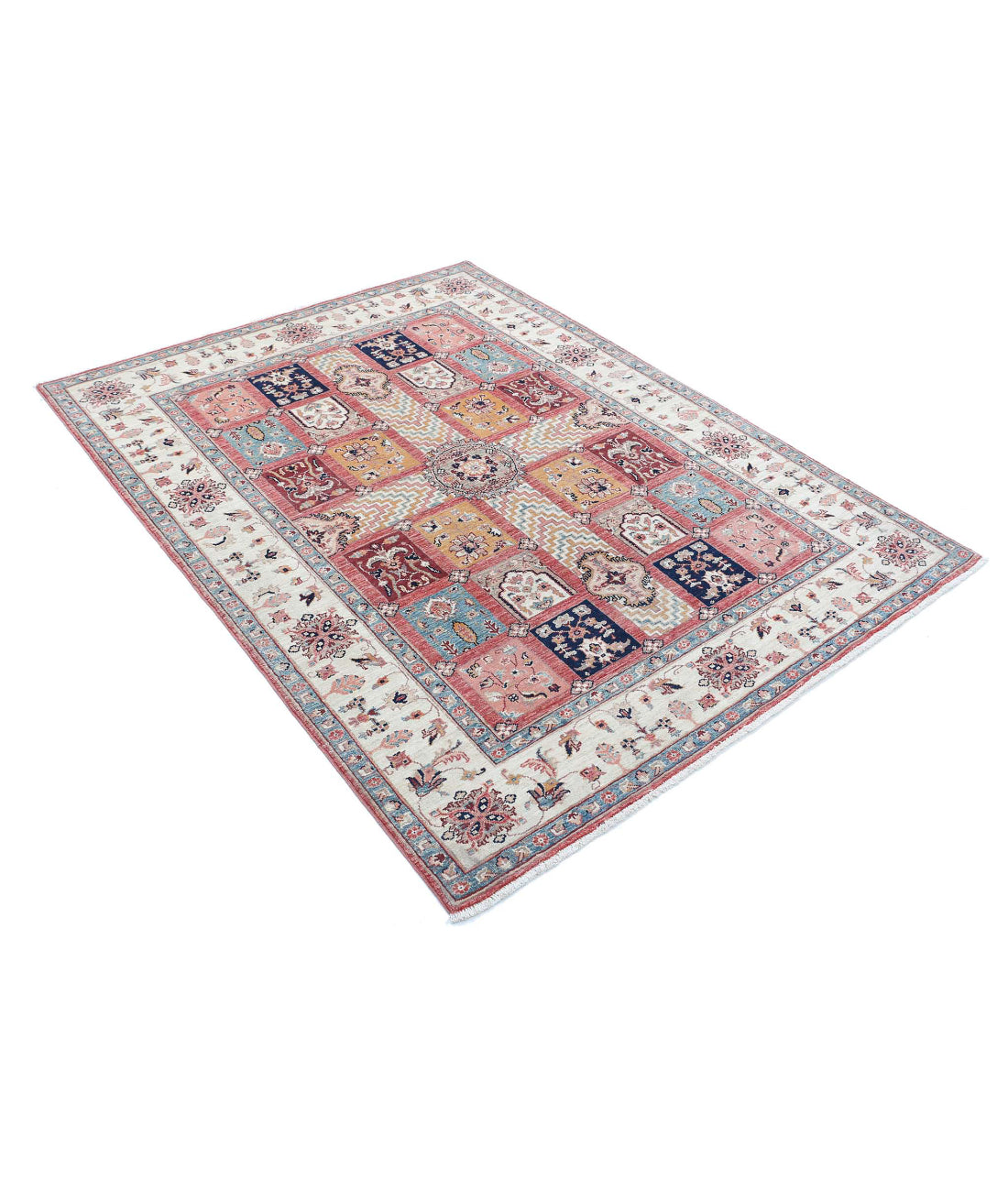 Bakhtiari 4'9'' X 6'5'' Hand-Knotted Wool Rug 4'9'' x 6'5'' (143 X 193) / Peach / Ivory