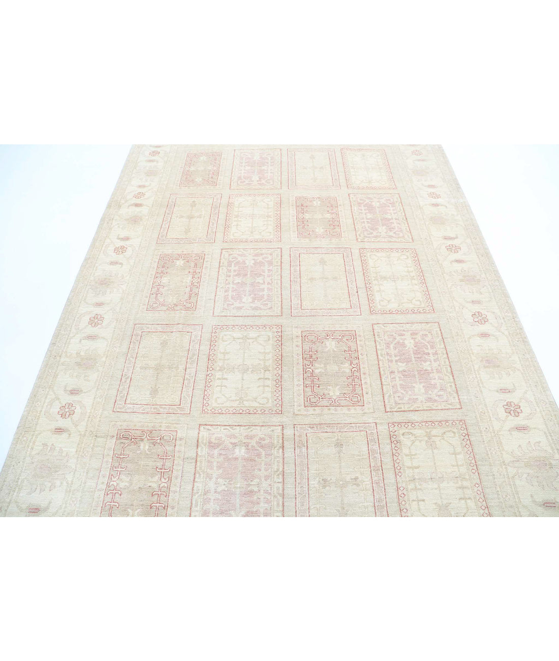 Bakhtiari 6'4'' X 9'3'' Hand-Knotted Wool Rug 6'4'' x 9'3'' (190 X 278) / Taupe / Ivory