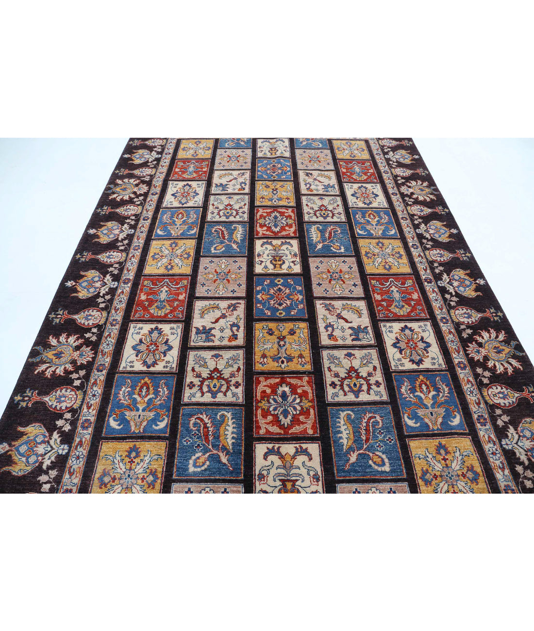 Bakhtiari 6'5'' X 9'8'' Hand-Knotted Wool Rug 6'5'' x 9'8'' (193 X 290) / Brown / Blue