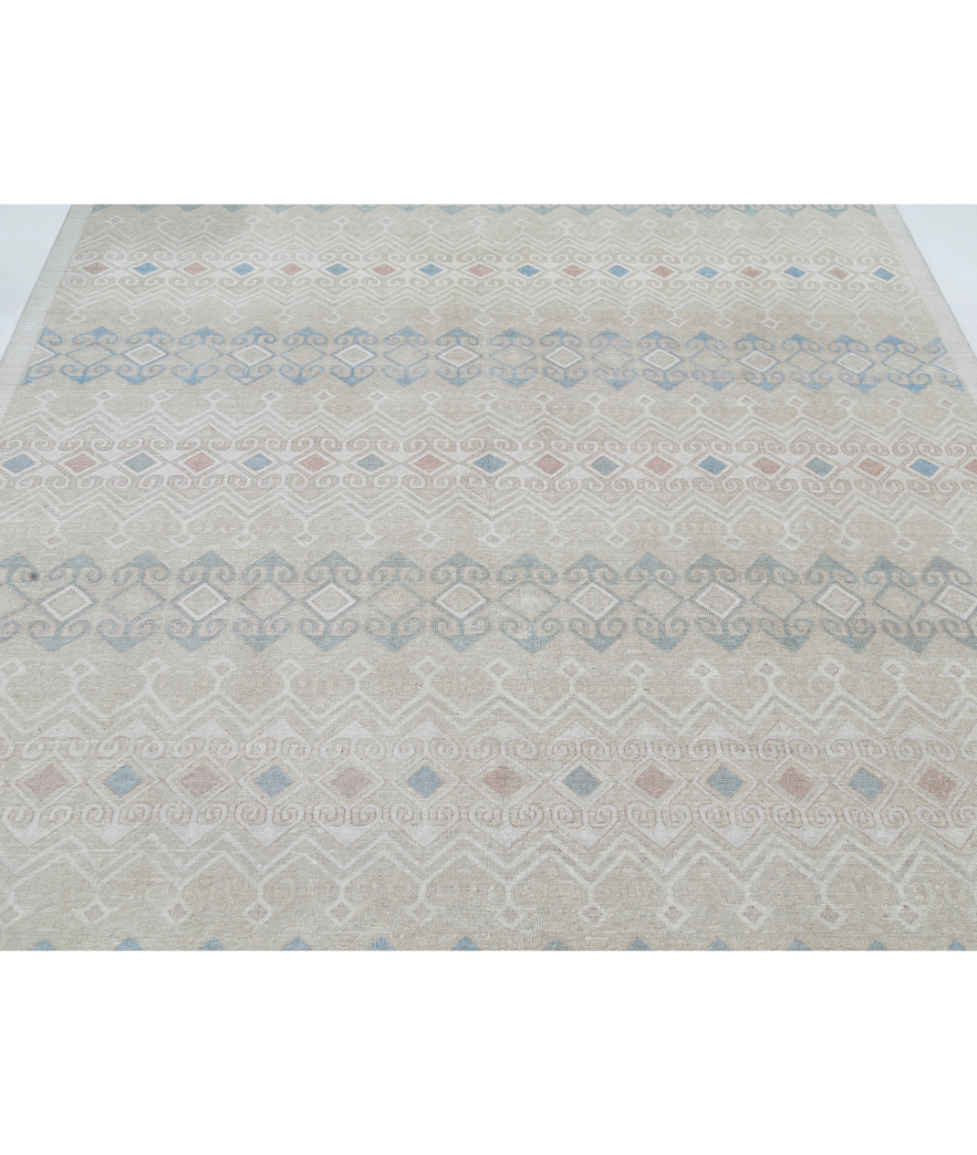 Hand Knotted Artemix Wool Rug 6' 6" X 9' 6" 6' 6" X 9' 6" (198 X 290) / Ivory / Ivory