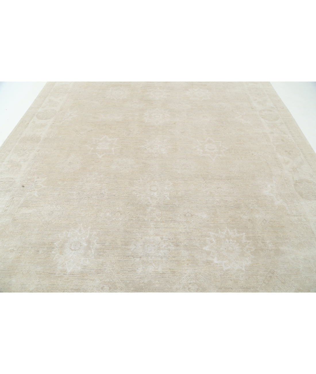 Serenity 9' 0" X 11' 11" Hand-Knotted Wool Rug 9' 0" X 11' 11" (274 X 363) / Taupe / Ivory