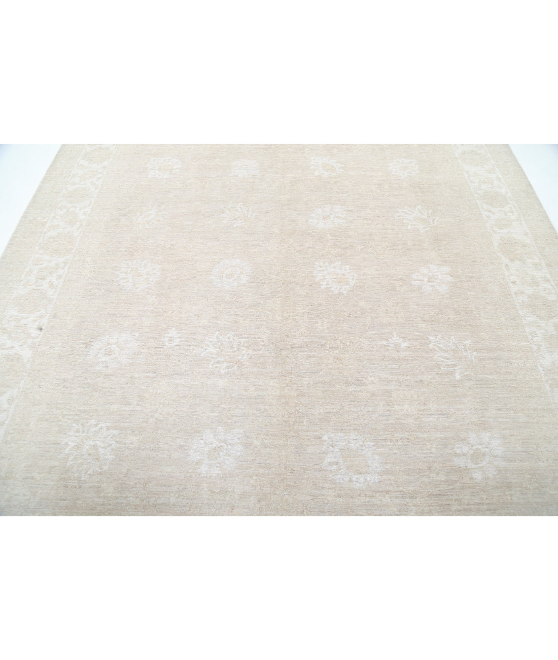 Serenity 8' 2" X 9' 10" Hand-Knotted Wool Rug 8' 2" X 9' 10" (249 X 300) / Taupe / Ivory